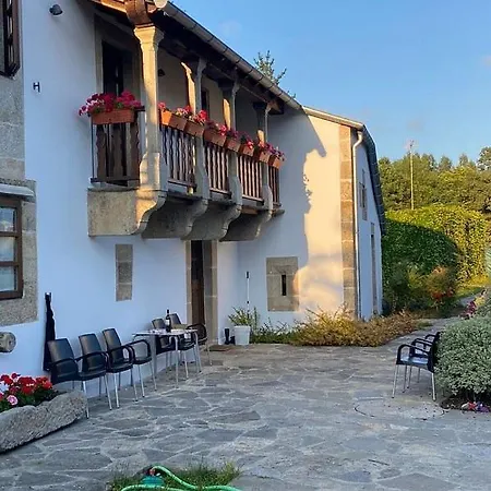 La Cuevona De Guitiriz,parga, En El Camino Norte Lugo 乡村民宿 *