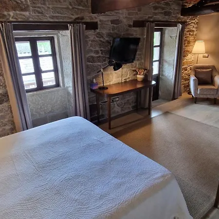 La Cuevona De Guitiriz,parga, En El Camino Norte Lugo 乡村民宿 *