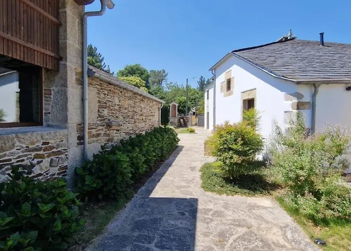La Cuevona De Guitiriz,parga, En El Camino Norte Lugo Parga